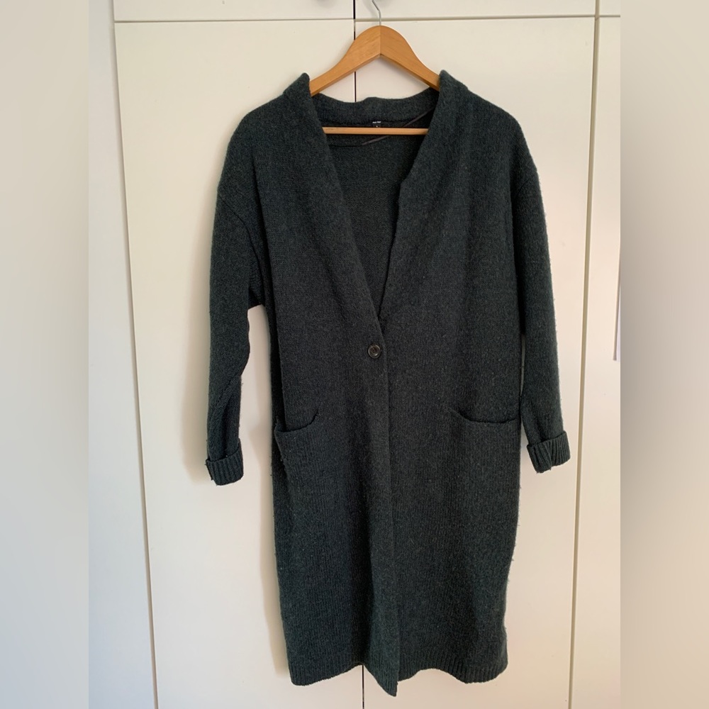 UNIQLO 100% merino wool cardigan, size S